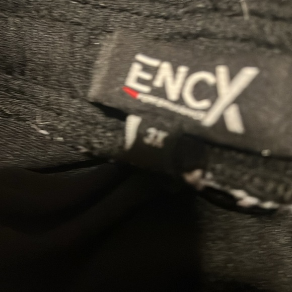 Used ENCX shorts in a size 3x - Picture 5 of 6